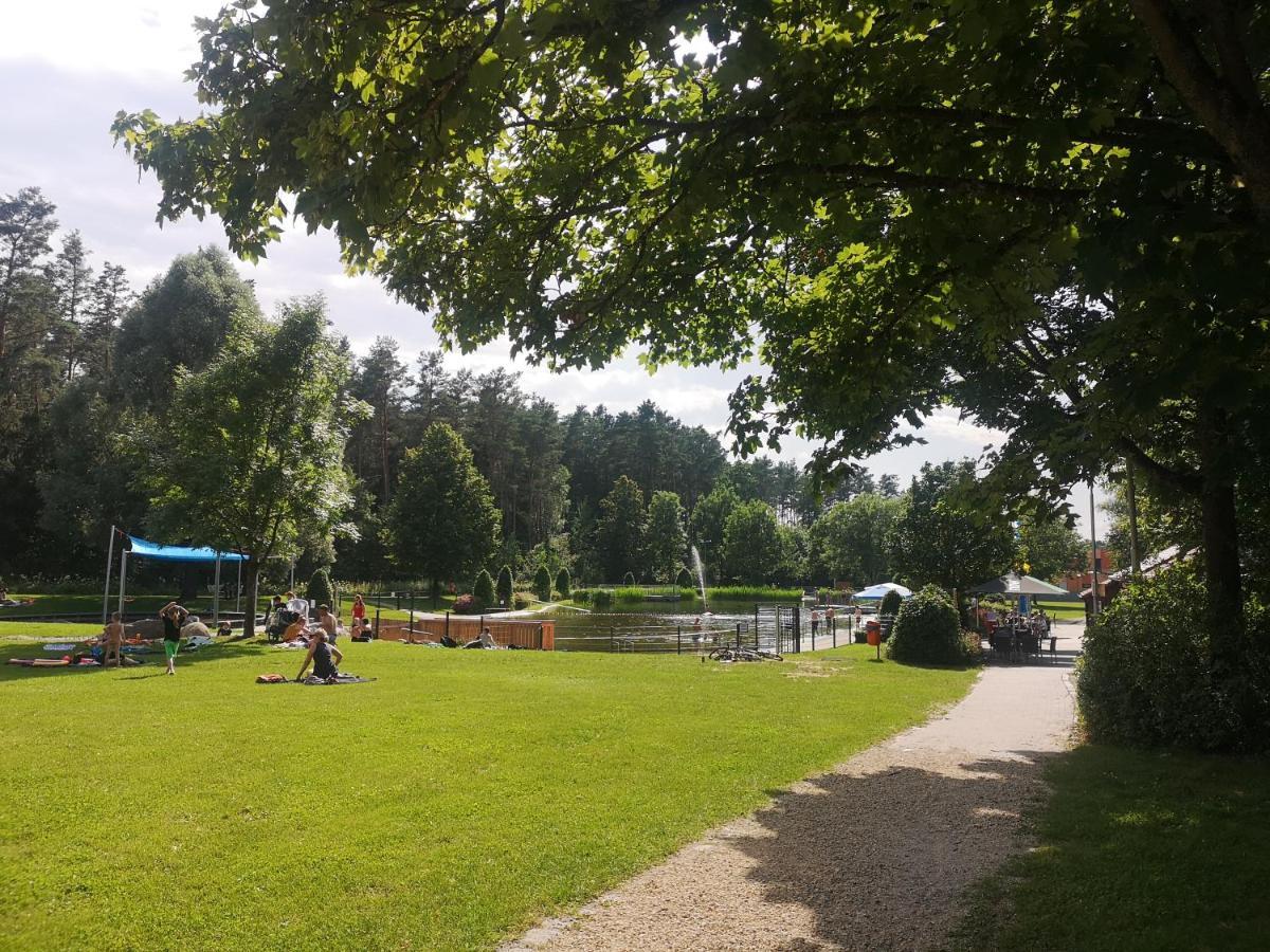 فيلا Haus Zur Lachenden Lieselotte I 5 Minuten Zu Fuss Zum Kostenlosen Naturbad I Messenaehe I Waldnaehe Postbauer-Heng المظهر الخارجي الصورة